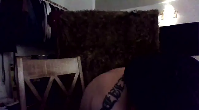 Snapshot of tengocanicas chatting on 02.04.25 tengocanicas online show from 02.04.25