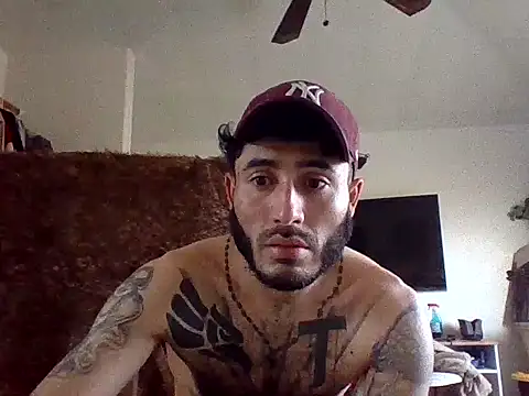 Snapshot of tengocanicas chatting on 02.04.25 tengocanicas online show from 02.04.25