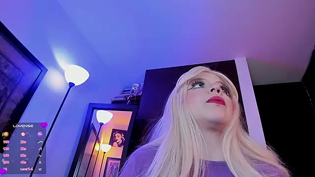 Snapshot of Irinaa_Scarlett chatting on 01.26.25 Irinaa Scarlett online show from 01.26.25