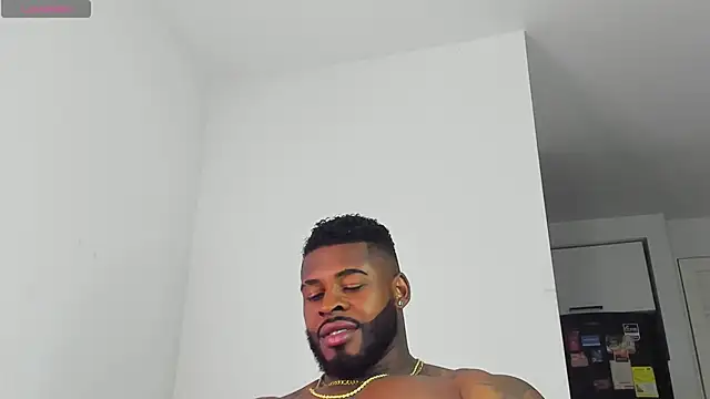 Snapshot of Makonneen chatting on 02.05.26 Makonneen online show from 02.05.26