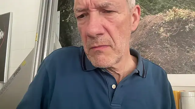 Snapshot of tauromolo chatting on 03.28.26 tauromolo online show from 03.28.26