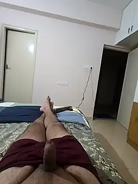 Hornie small Dick01 online show from 01.09.25