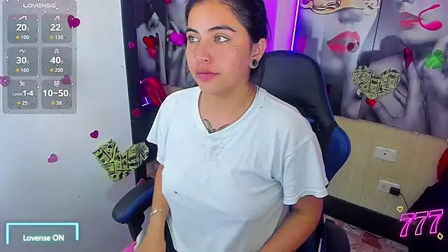 Snapshot of _luna_torres chatting on 07.15.26 luna torres online show from 07.15.26