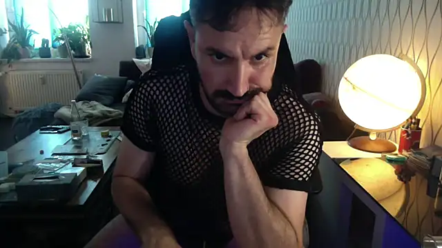 Snapshot of tomz0819 chatting on 06.19.26 tomz0819 online show from 06.19.26