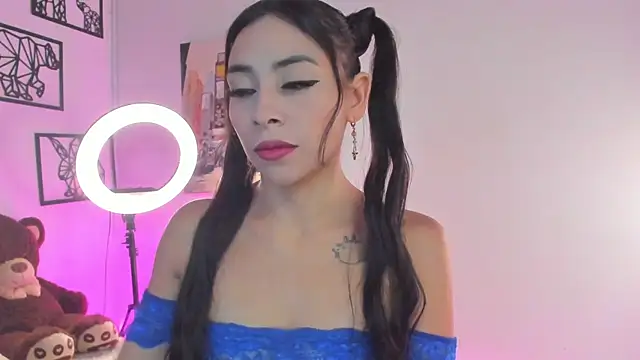 emma-hiill online show from 12.02.24