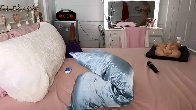 emmagray001 online show from 01.31.25