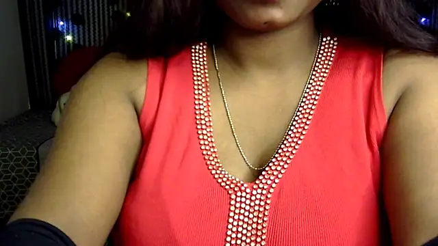 Snapshot of Radhika_Singhaniya chatting on 12.17.24 Radhika Singhaniya online show from 12.17.24