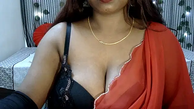 Snapshot of Radhika_Singhaniya chatting on 12.26.24 Radhika Singhaniya online show from 12.26.24