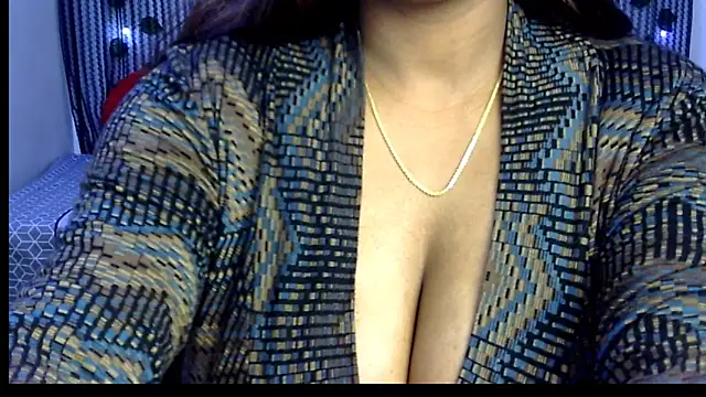 Snapshot of Radhika_Singhaniya chatting on 12.28.24 Radhika Singhaniya online show from 12.28.24