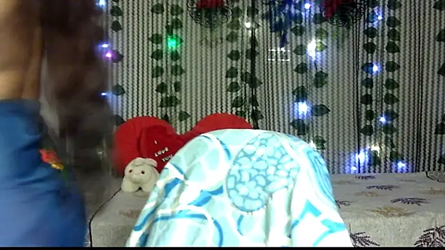 Snapshot of Radhika_Singhaniya chatting on 03.16.25 Radhika Singhaniya online show from 03.16.25