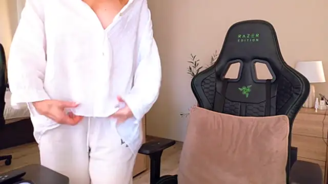 joycesilver online show from 04.07.26