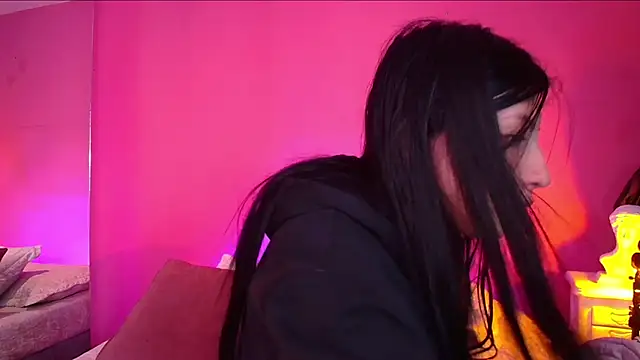 Nicolette ks  online show from 12.30.24