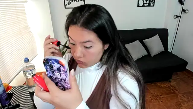 LinaBrowm online show from 04.10.26