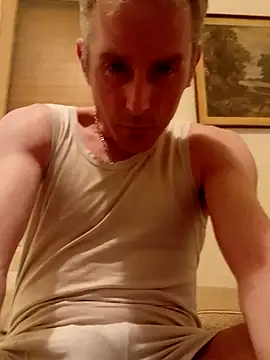 Snapshot of dedalus84 chatting on 03.12.25 dedalus84 online show from 03.12.25