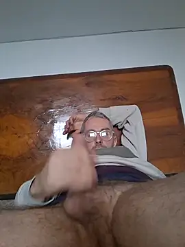 Snapshot of dedalus84 chatting on 02.22.26 dedalus84 online show from 02.22.26