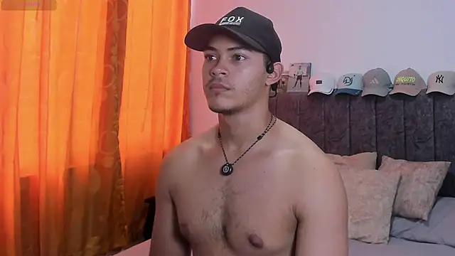 Snapshot of Iamdylan777 chatting on 04.27.26 Iamdylan777 online show from 04.27.26