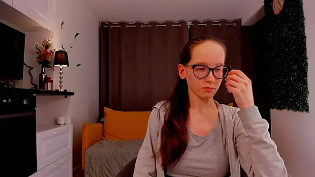 BettyBrowni online show from 02.17.25