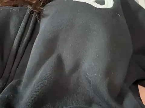 Snapshot of Riri__oo chatting on 01.25.25 Riri oo online show from 01.25.25