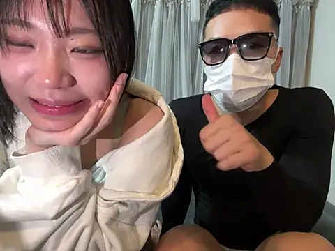 Snapshot of Riri__oo chatting on 03.05.25 Riri oo online show from 03.05.25