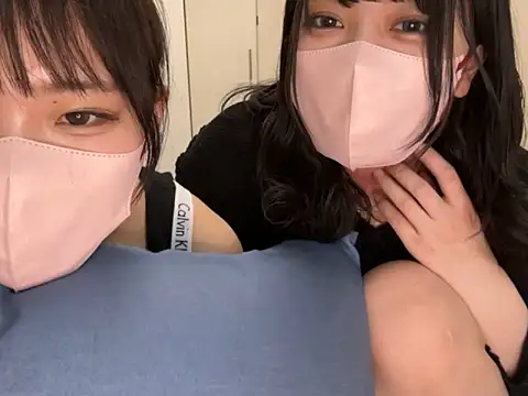 Snapshot of Riri__oo chatting on 03.14.25 Riri oo online show from 03.14.25