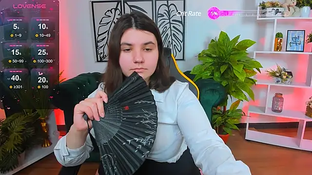 Viola  Shy online show from 03.04.25