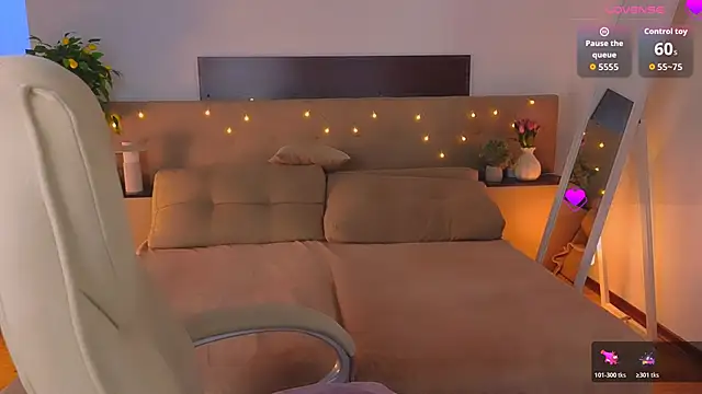 Viola  Shy online show from 04.06.26