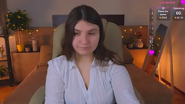 Viola  Shy online show from 04.06.26