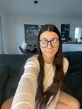 Snapshot of Wildberry_ chatting on 02.16.25 Wildberry online show from 02.16.25