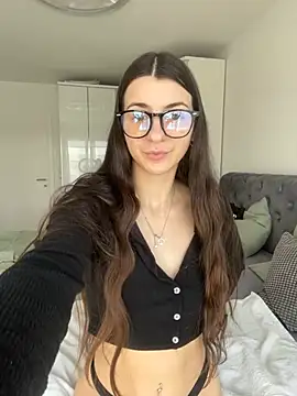 Snapshot of Wildberry_ chatting on 03.05.25 Wildberry online show from 03.05.25