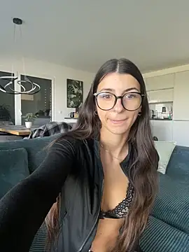 Snapshot of Wildberry_ chatting on 09.29.25 Wildberry online show from 09.29.25