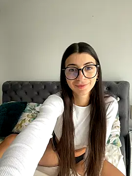 Snapshot of Wildberry_ chatting on 10.02.25 Wildberry online show from 10.02.25