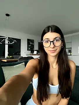 Snapshot of Wildberry_ chatting on 12.23.25 Wildberry online show from 12.23.25