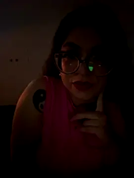 Snapshot of Lucrecia_33 chatting on 12.18.25 Lucrecia 33 online show from 12.18.25