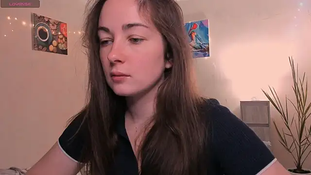 Snapshot of cClandesTina chatting on 11.13.25 cClandesTina online show from 11.13.25
