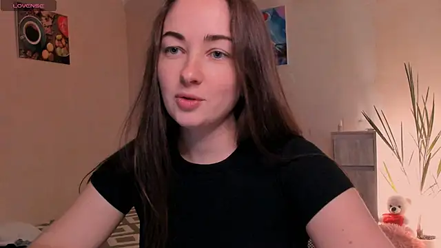 Snapshot of cClandesTina chatting on 11.23.25 cClandesTina online show from 11.23.25