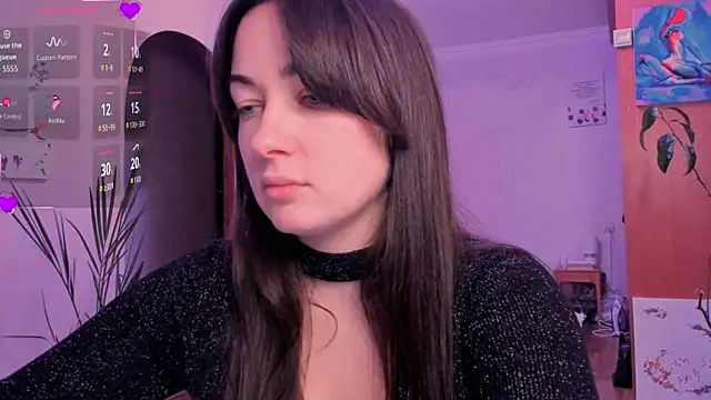 Snapshot of cClandesTina chatting on 12.22.25 cClandesTina online show from 12.22.25