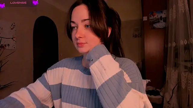 Snapshot of cClandesTina chatting on 02.28.26 cClandesTina online show from 02.28.26