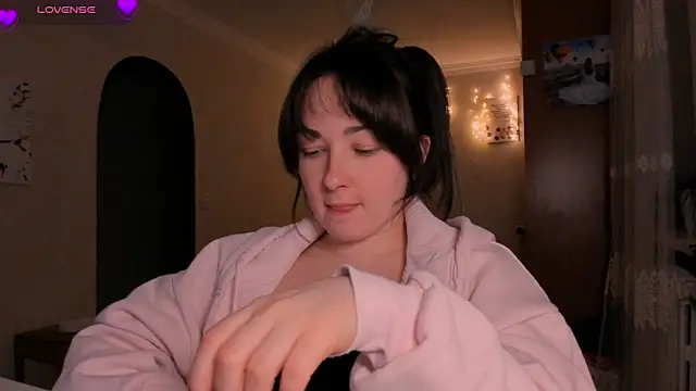 Snapshot of cClandesTina chatting on 03.25.26 cClandesTina online show from 03.25.26