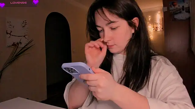 Snapshot of cClandesTina chatting on 04.01.26 cClandesTina online show from 04.01.26
