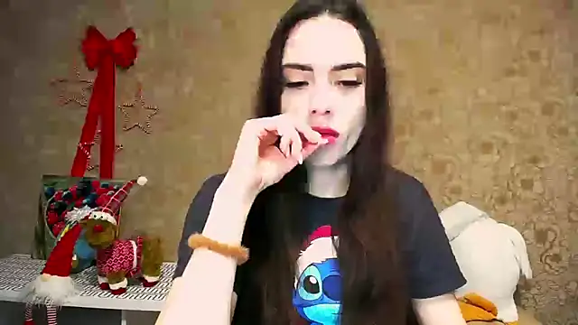 Snapshot of _your_fantasy_girl chatting on 01.08.25 your fantasy girl online show from 01.08.25