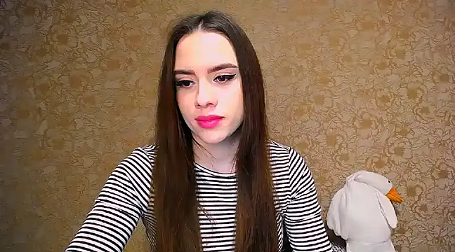 Snapshot of _your_fantasy_girl chatting on 03.19.25 your fantasy girl online show from 03.19.25