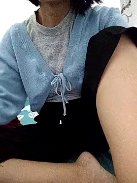 Haralushiaaa online show from 12.17.25