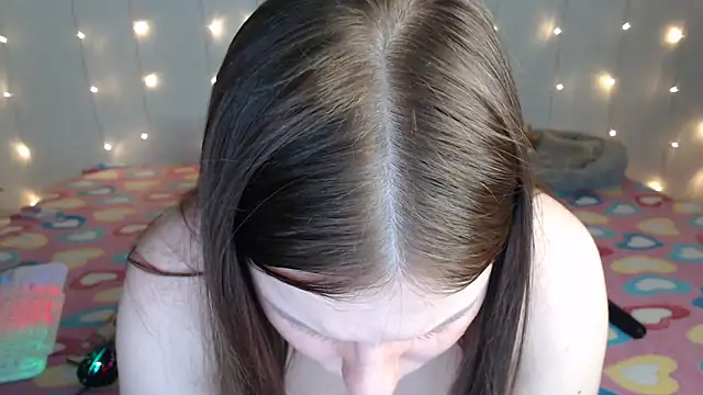 CindyAhKiss online show from 09.22.25