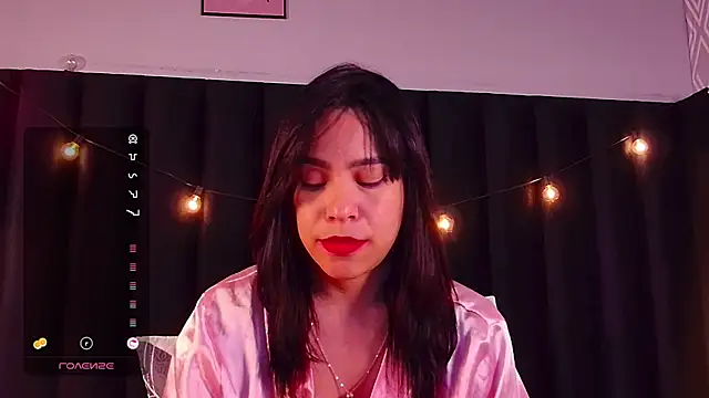 Snapshot of littleebluee chatting on 02.03.25 littleebluee online show from 02.03.25