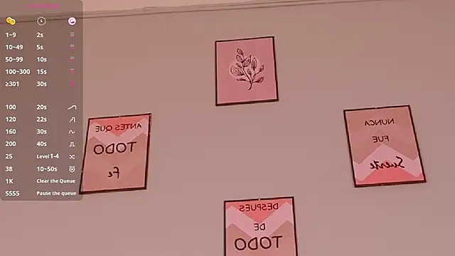 Snapshot of littleebluee chatting on 09.14.25 littleebluee online show from 09.14.25