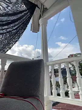 Pretty Isadora online show from 12.15.24