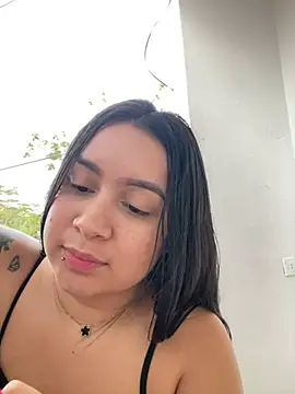 Pretty Isadora online show from 01.16.25