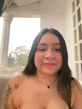 Pretty Isadora online show from 01.25.25