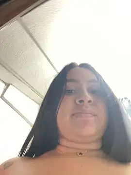 Pretty Isadora online show from 01.29.25