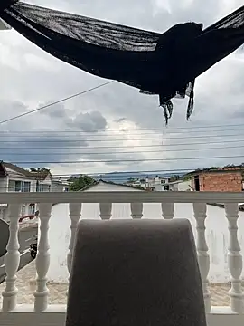 Pretty Isadora online show from 02.12.25